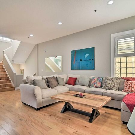 Coastal Sea Side Townhome - Walk To Beach! Clearwater Beach Buitenkant foto