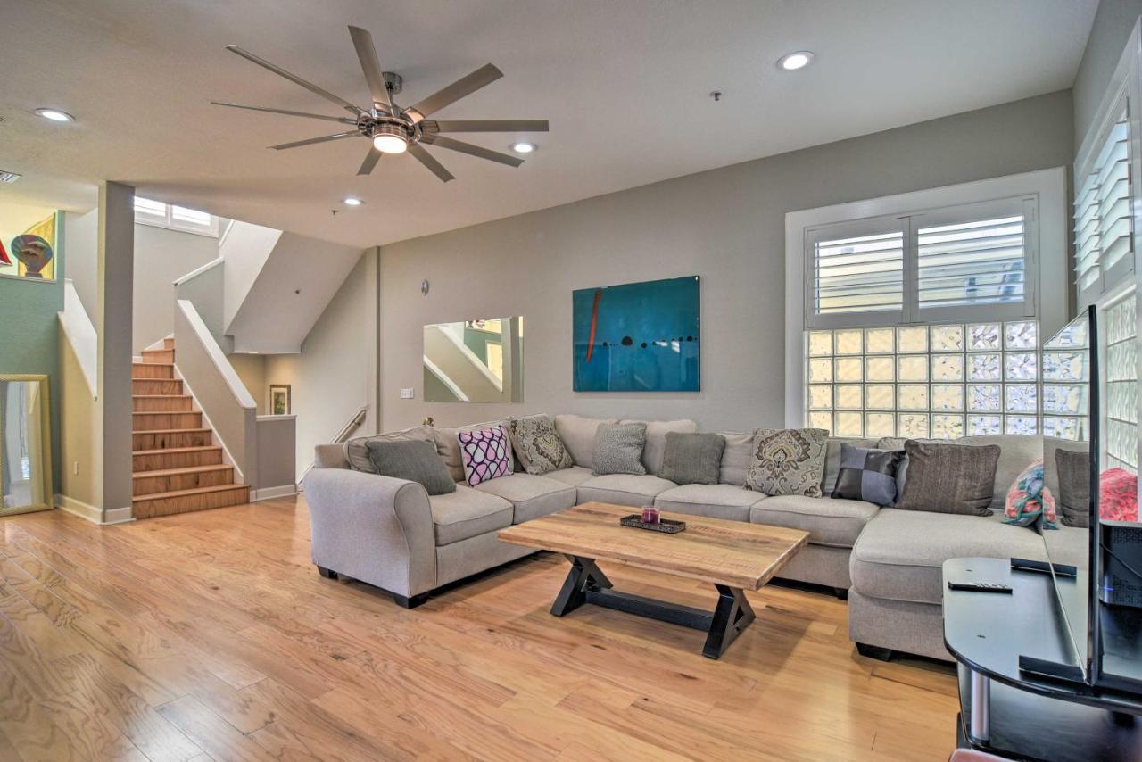 Coastal Sea Side Townhome - Walk To Beach! Clearwater Beach Buitenkant foto